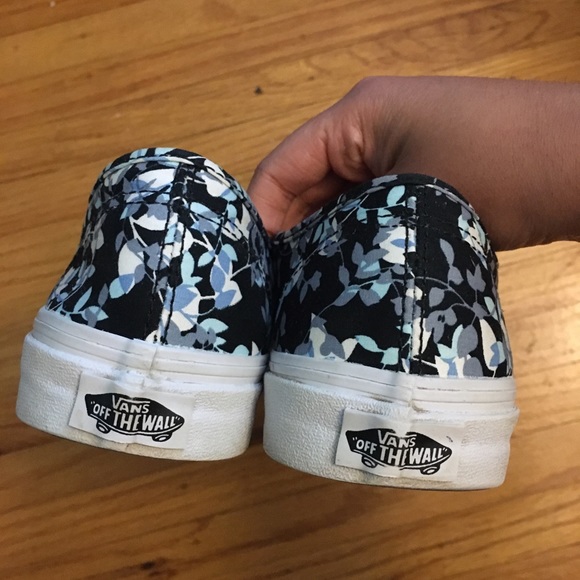 𝗖𝗹𝗮𝘀𝘀𝗶𝗰 𝗙𝗹𝗼𝗿𝗮𝗹 𝗣𝗿𝗶𝗻𝘁 𝗩𝗮𝗻𝘀 - Picture 2 of 10